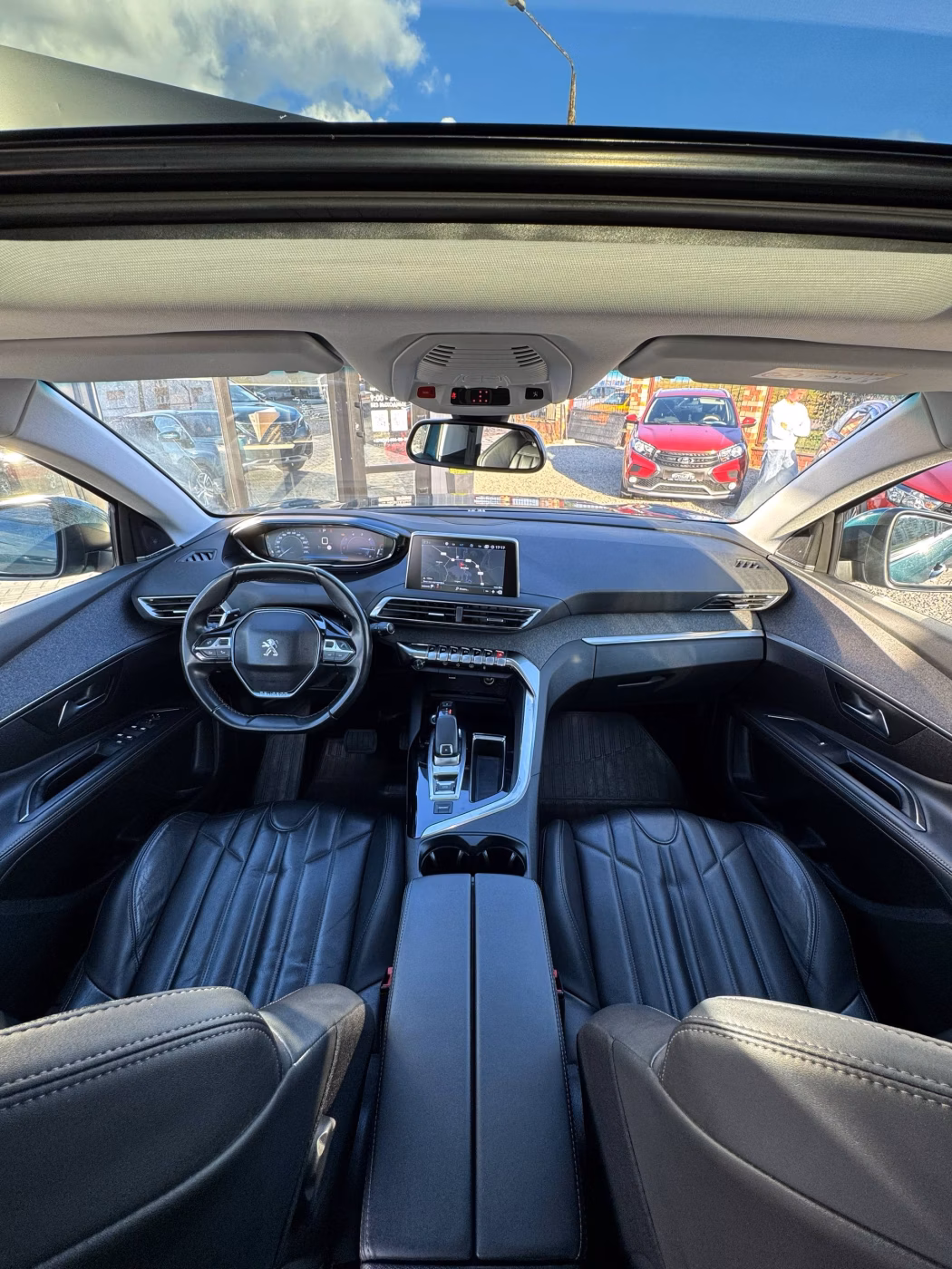Peugeot 5008 фото 9