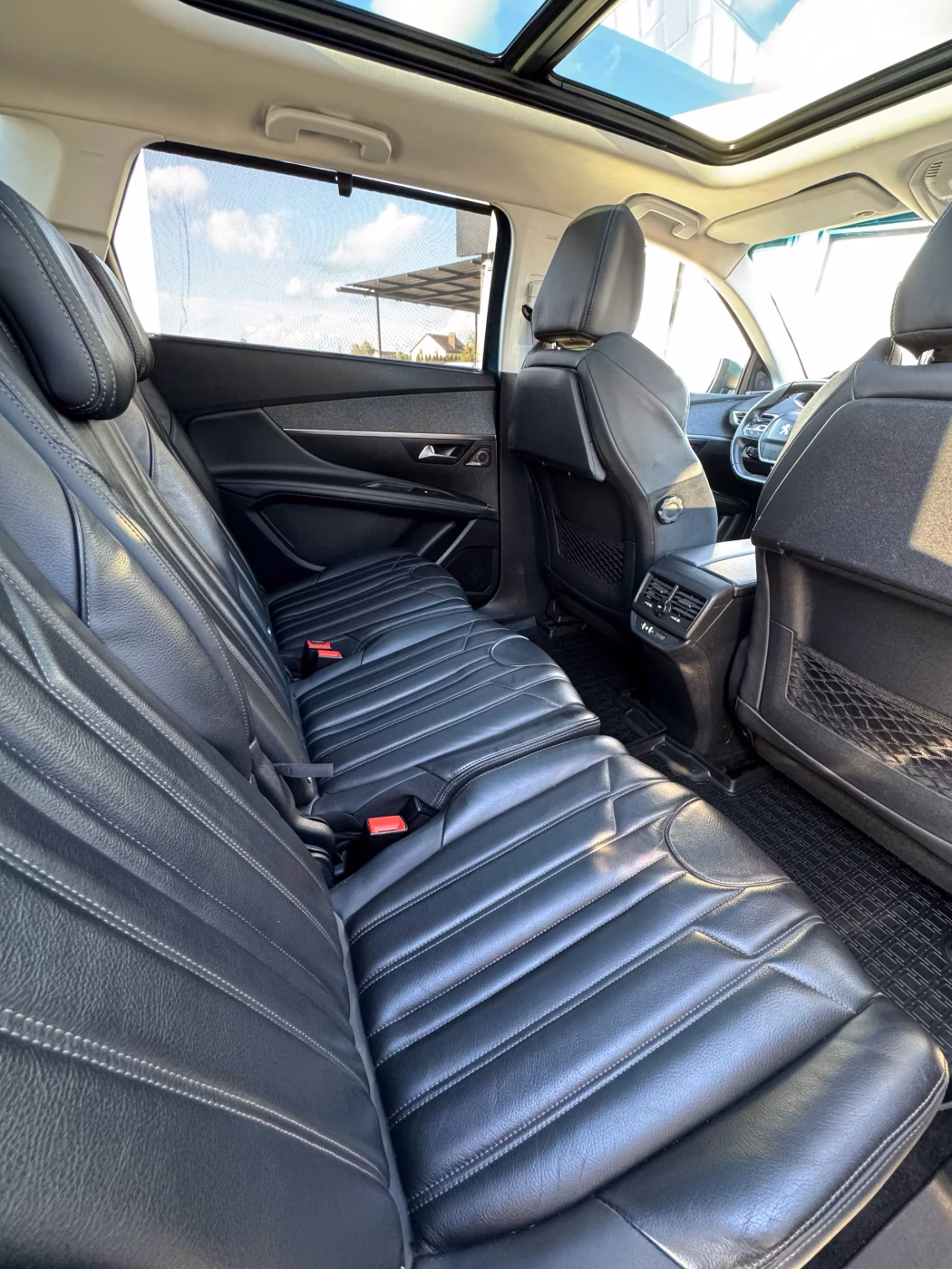 Peugeot 5008 фото 13