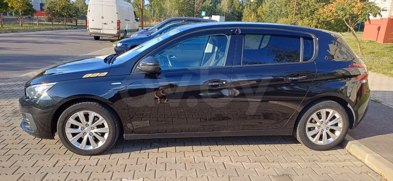 Peugeot 308 фото 2