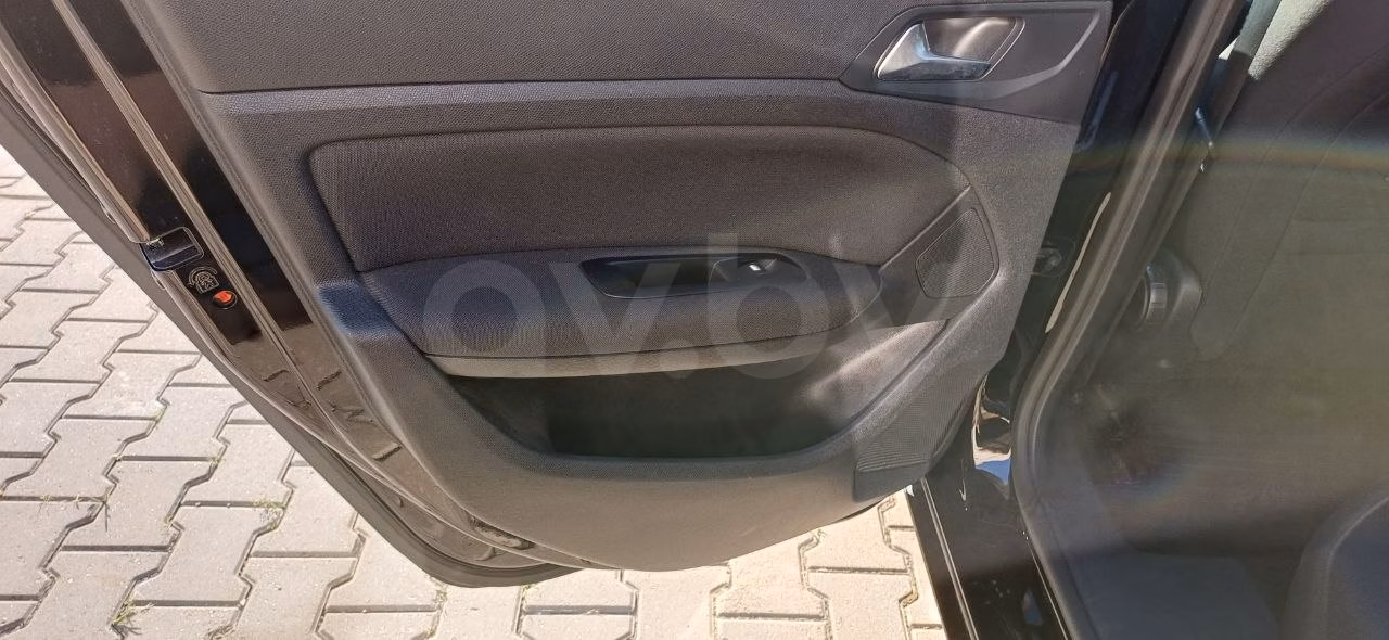 Peugeot 308 фото 7