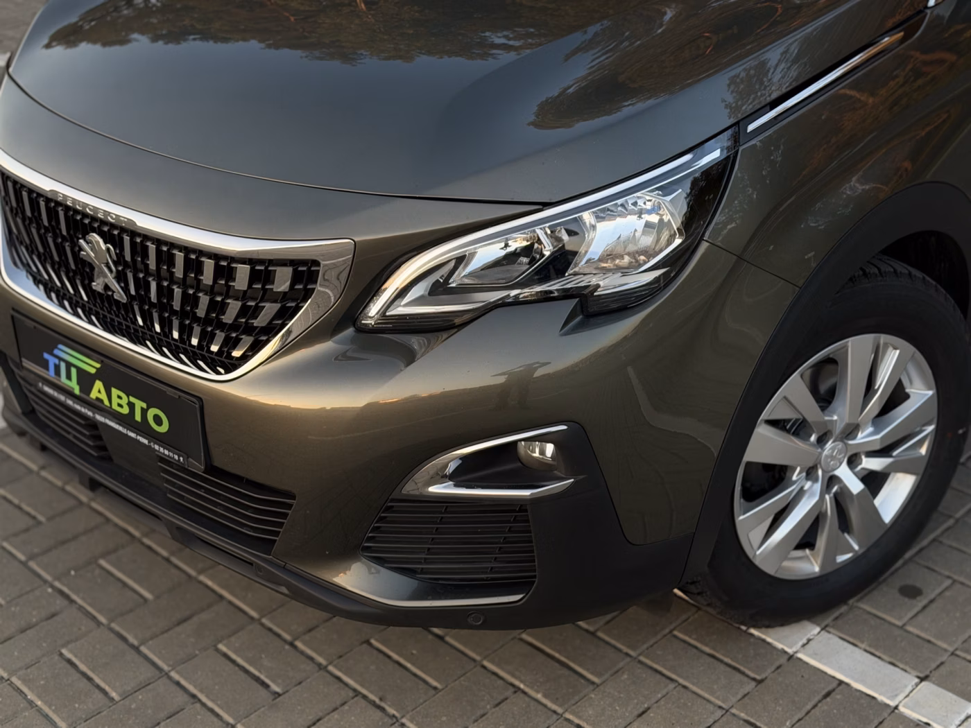 Peugeot 5008 фото 2