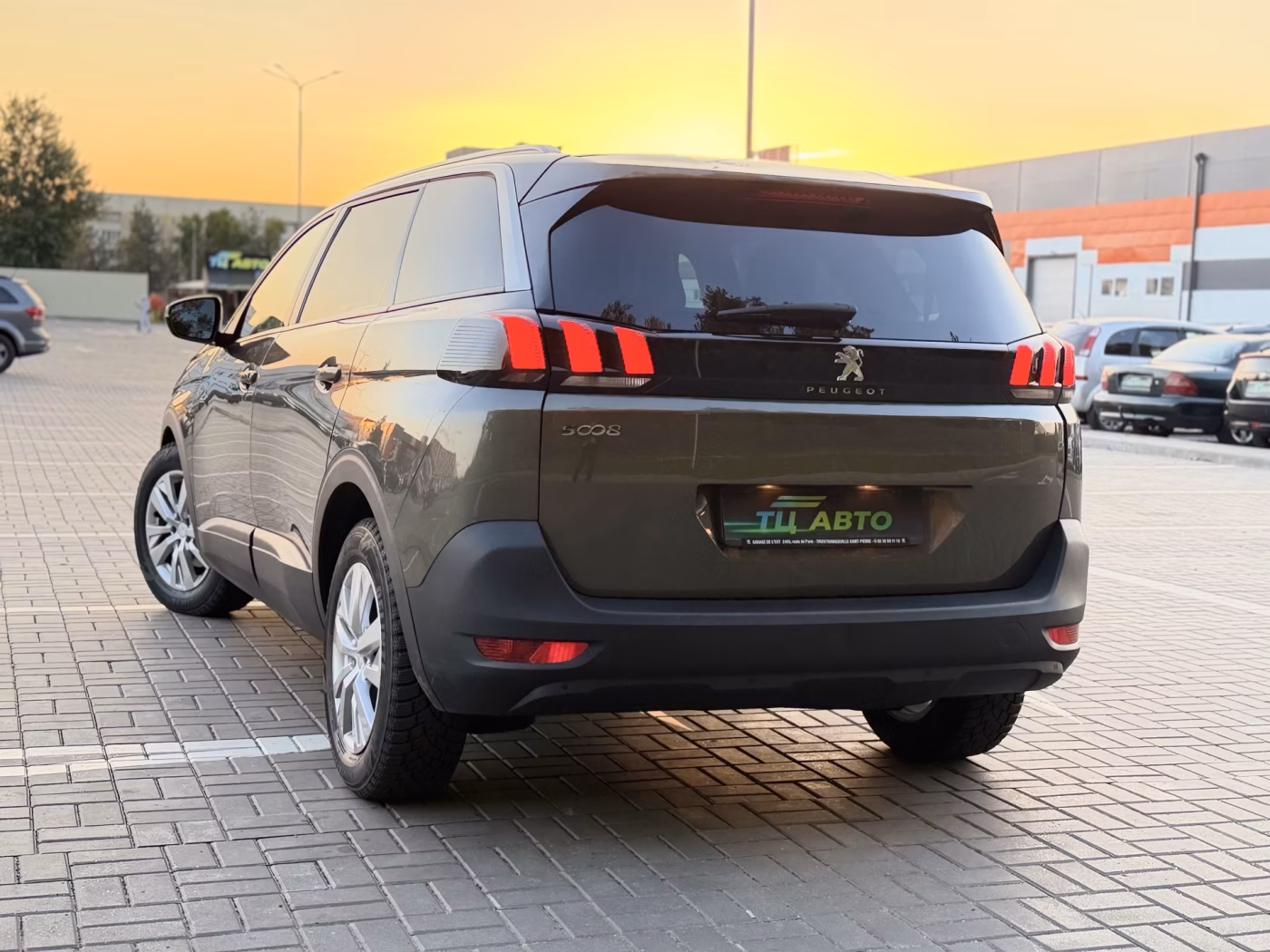 Peugeot 5008 фото 3