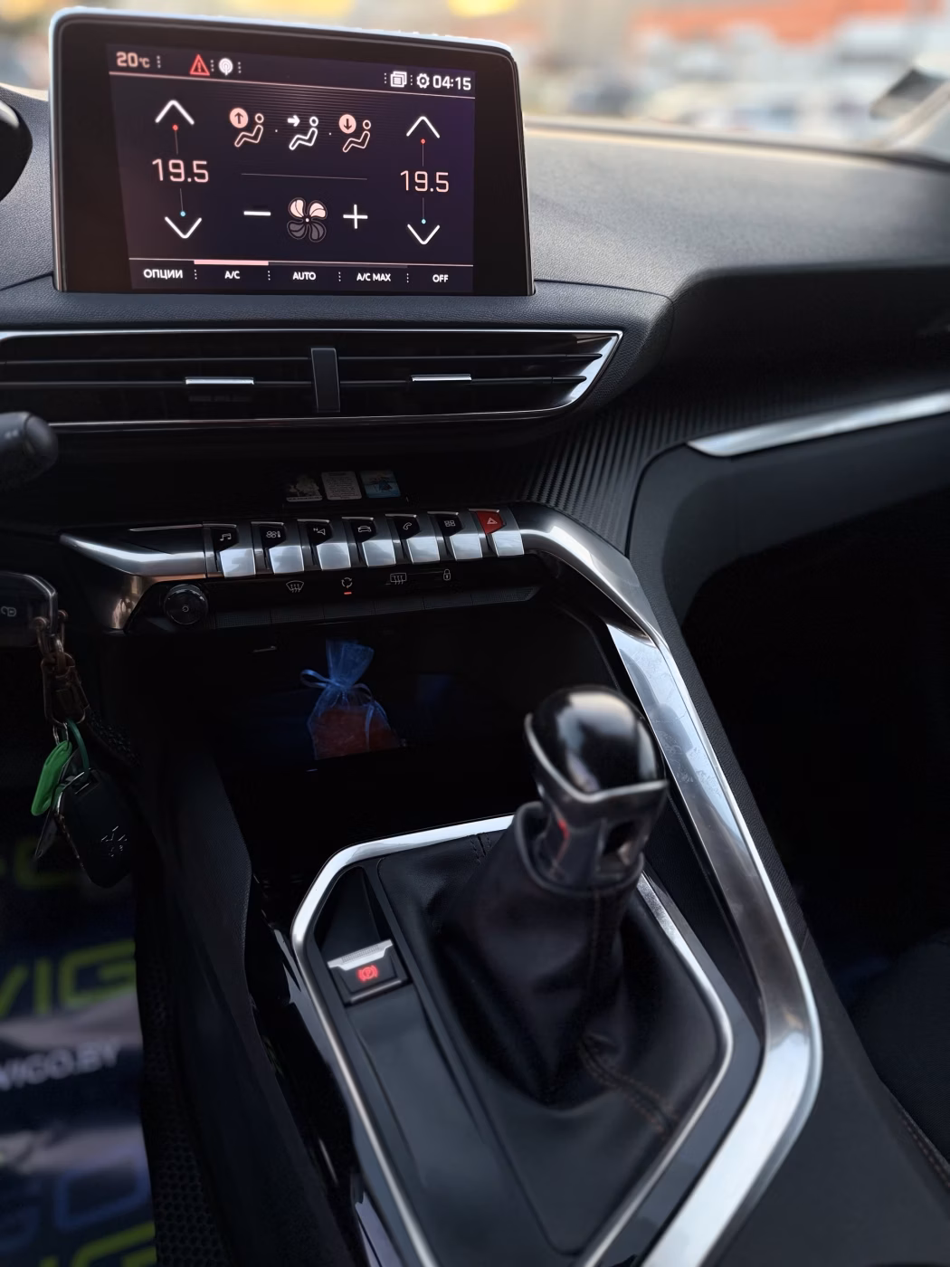 Peugeot 5008 фото 13