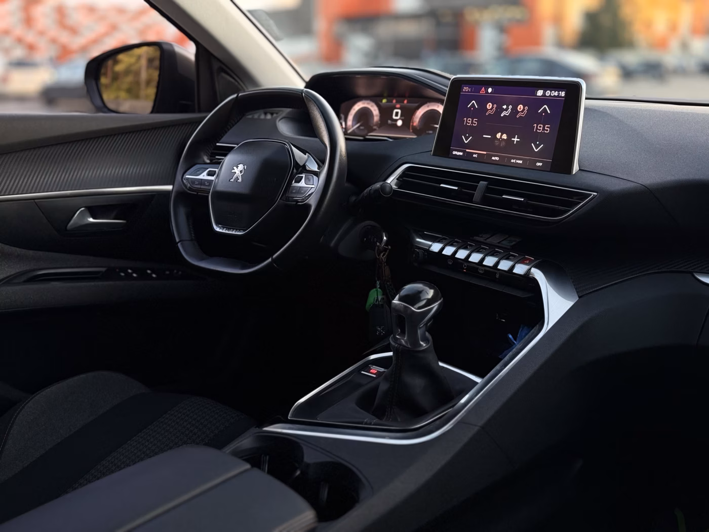 Peugeot 5008 фото 17