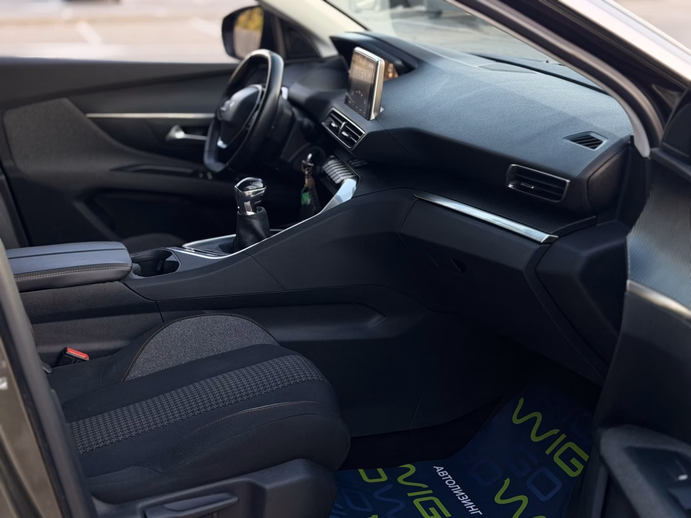 Peugeot 5008 фото 19