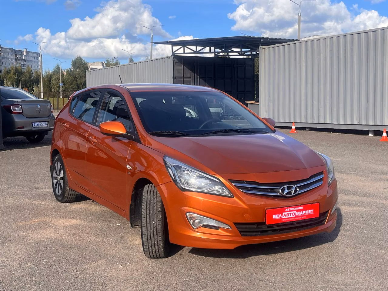 Hyundai Accent фото 3