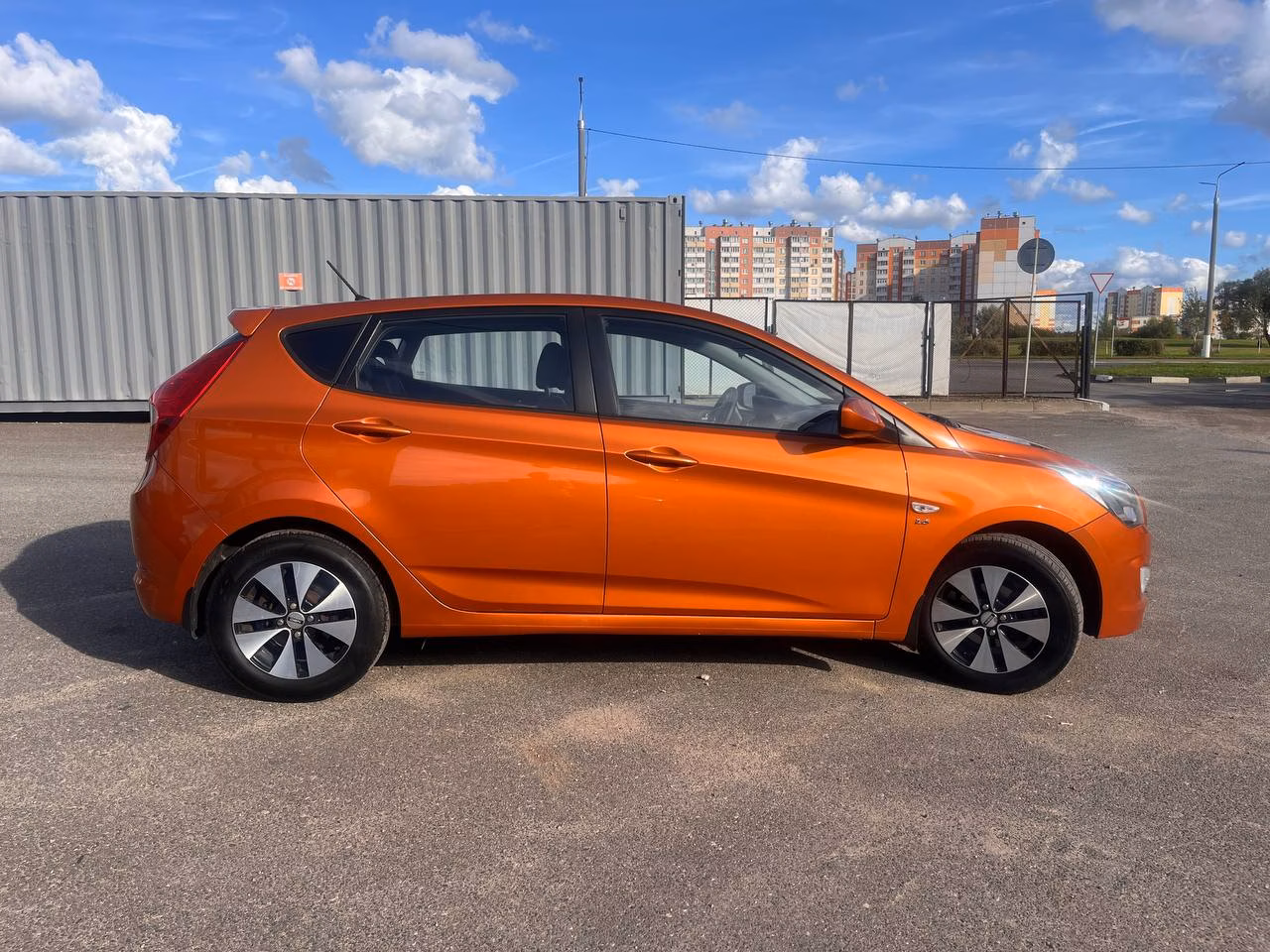 Hyundai Accent фото 4