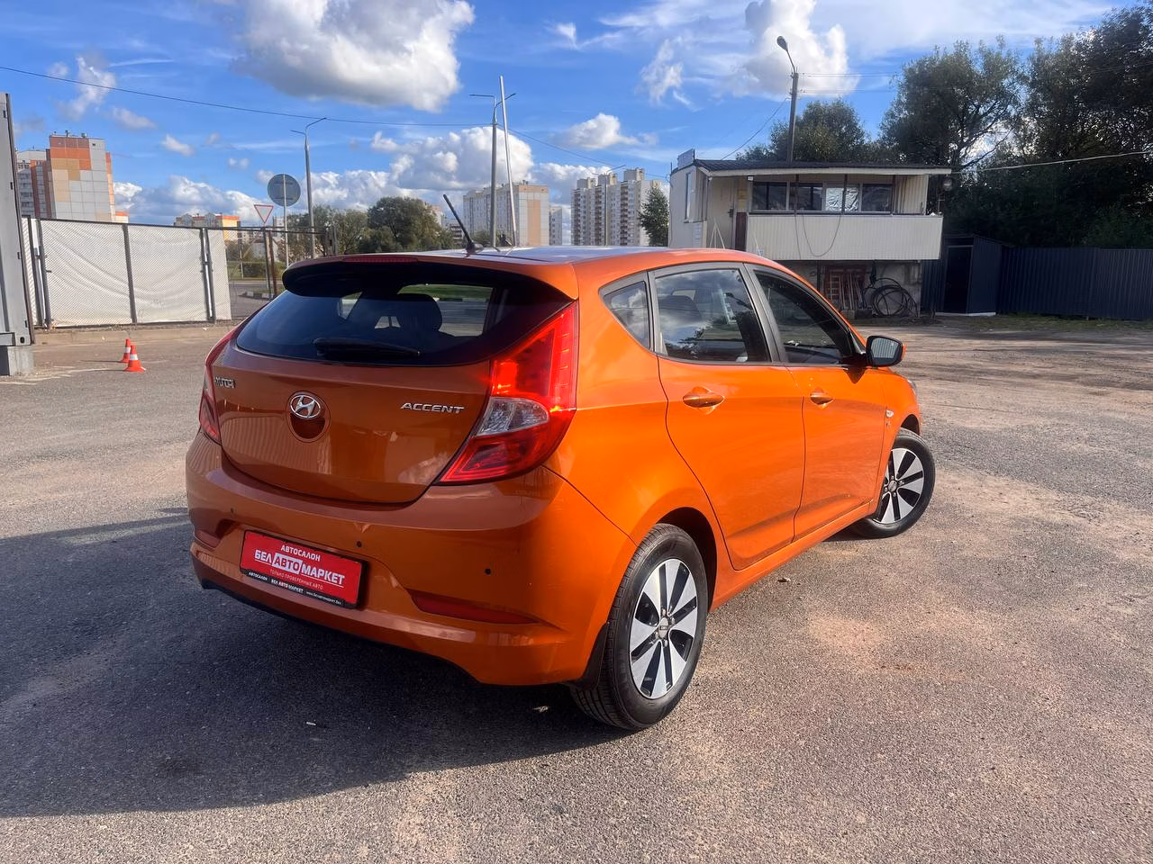 Hyundai Accent фото 5
