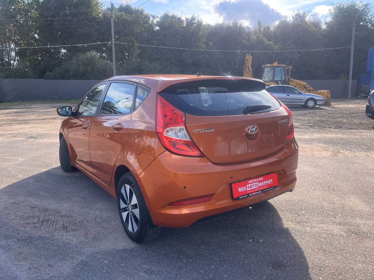 Hyundai Accent фото 7