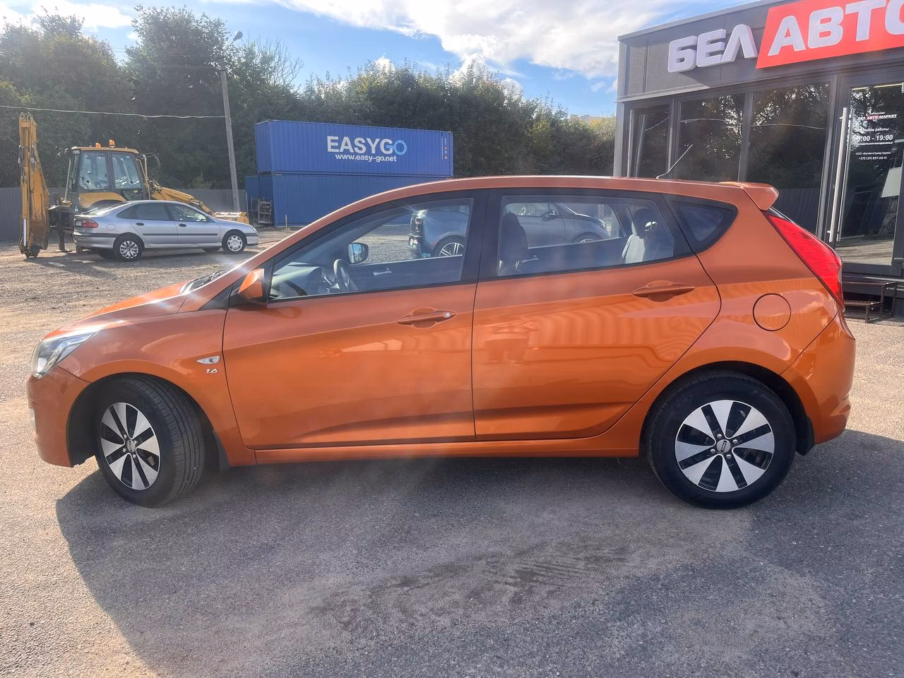 Hyundai Accent фото 8