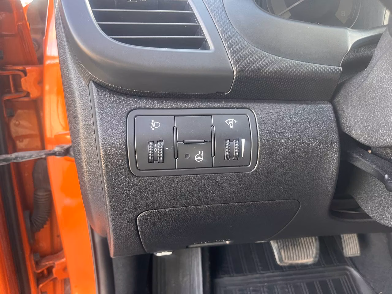 Hyundai Accent фото 11