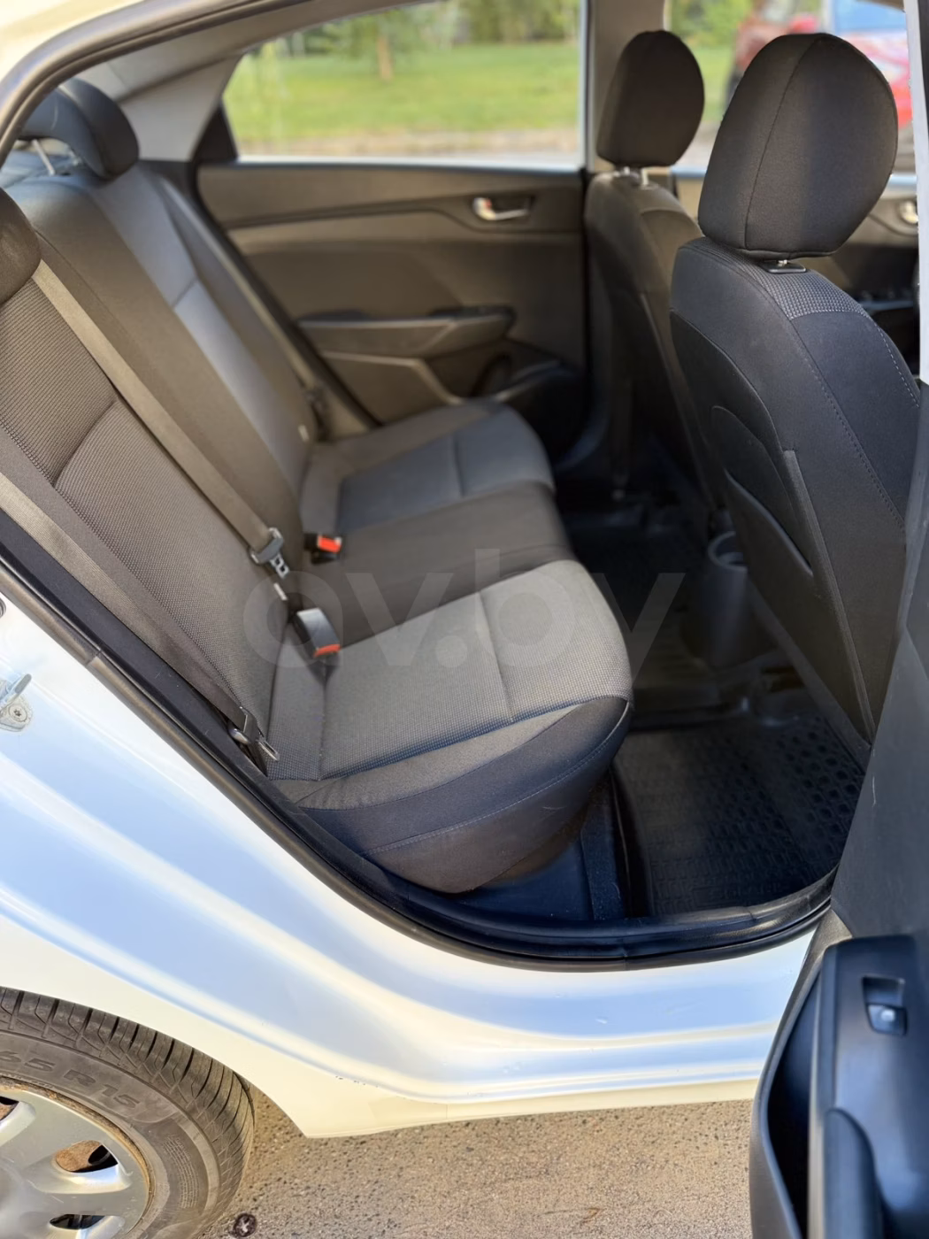 Hyundai Accent фото 4
