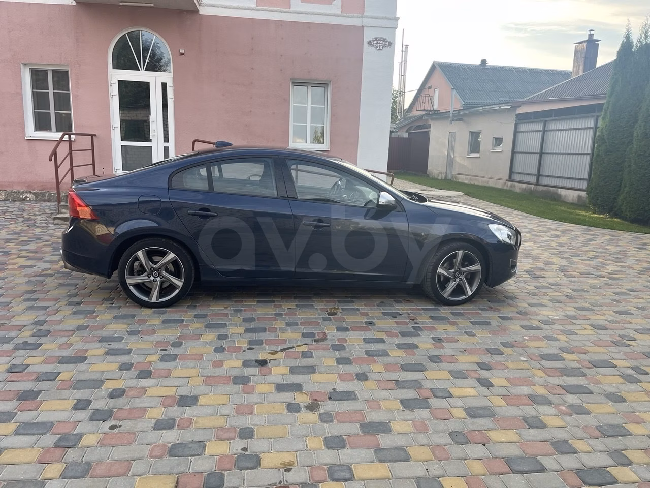 Volvo S60 фото 4