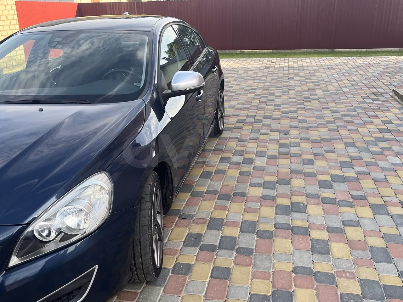 Volvo S60 фото 6