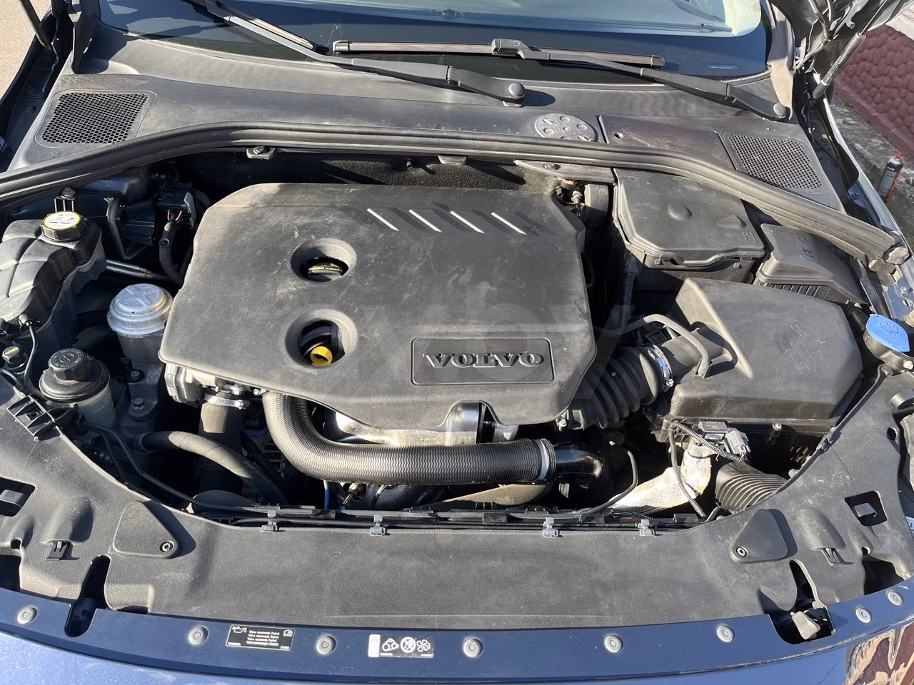 Volvo S60 фото 7