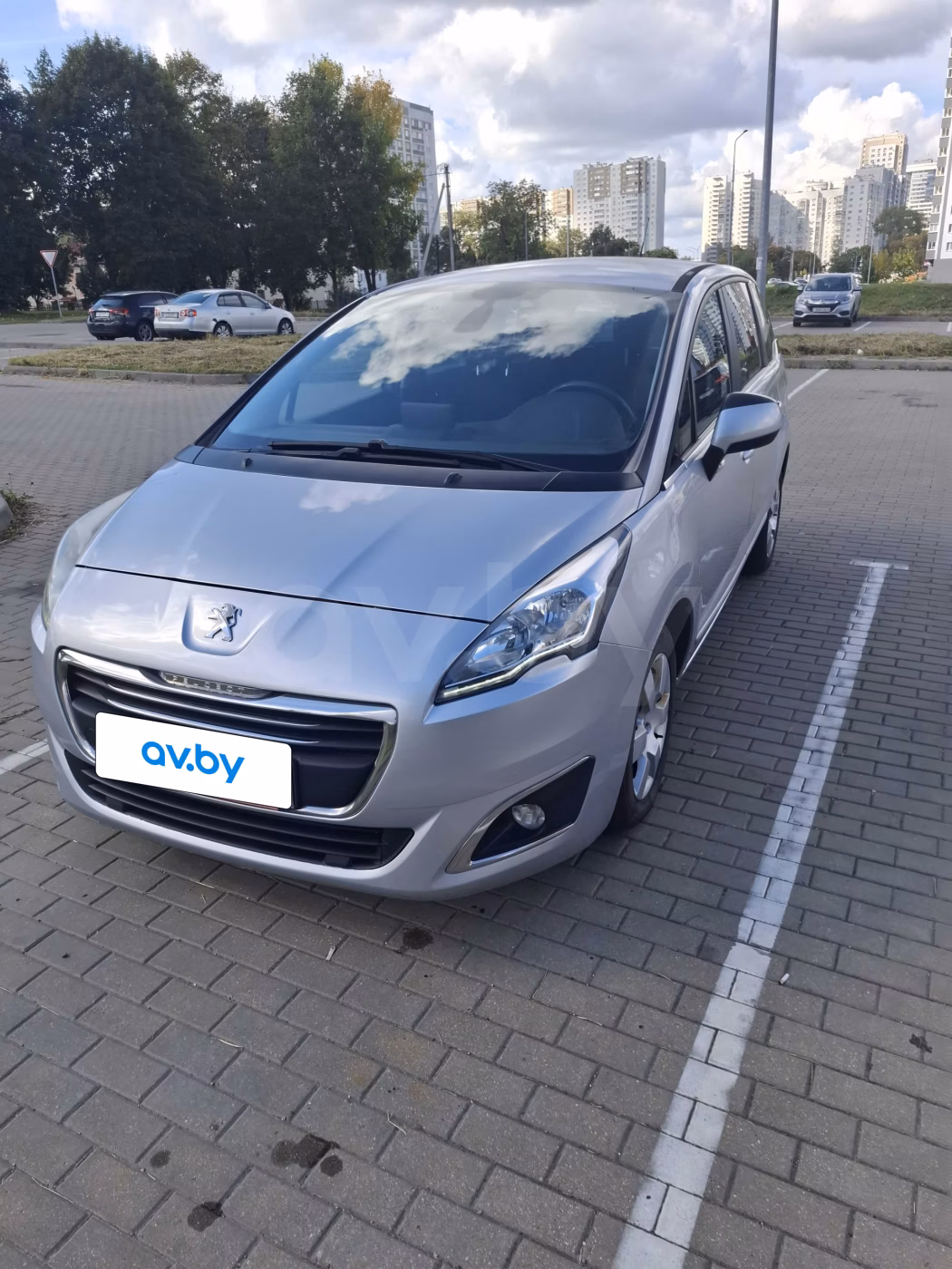 Peugeot 5008