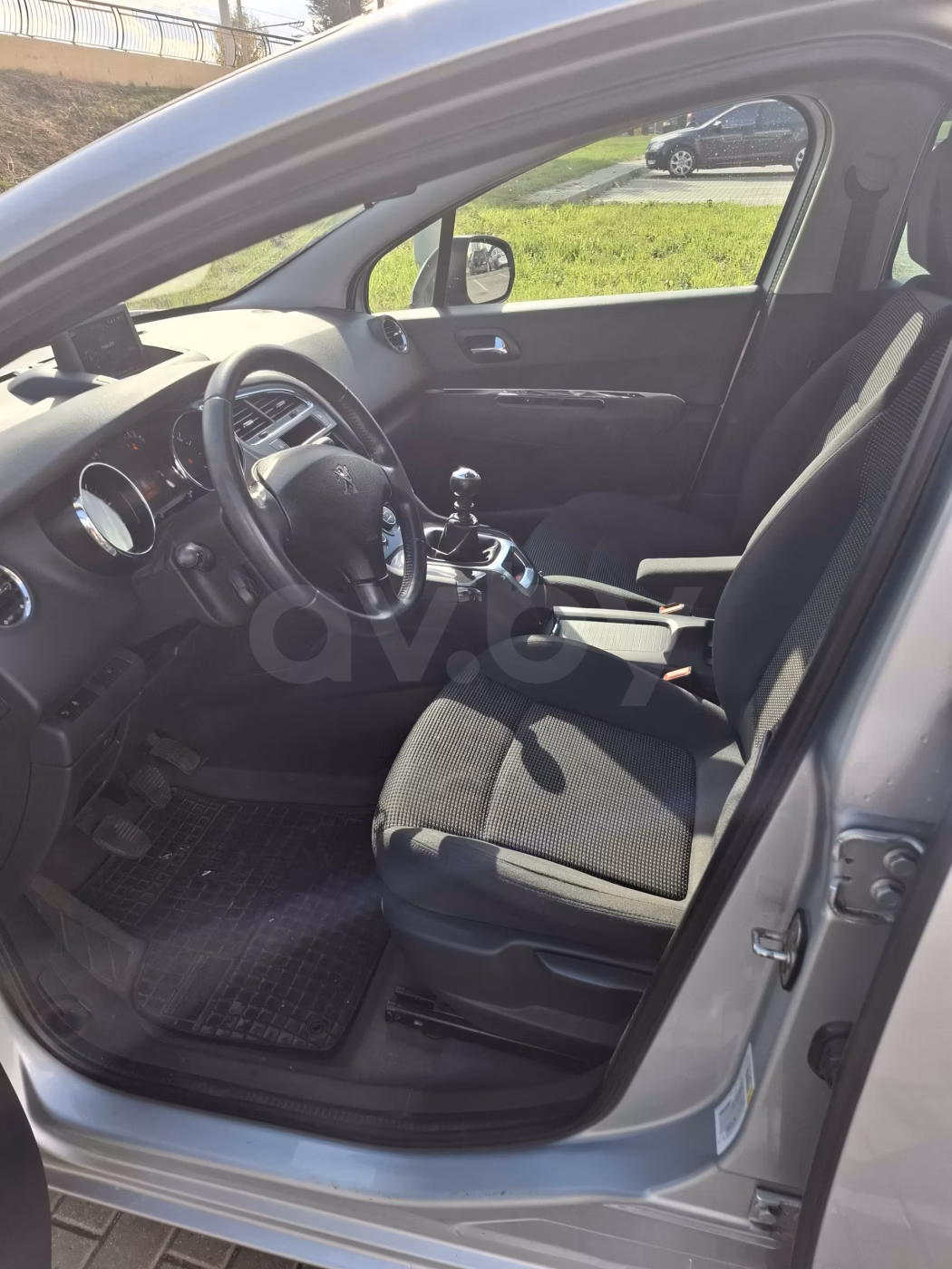 Peugeot 5008 фото 5