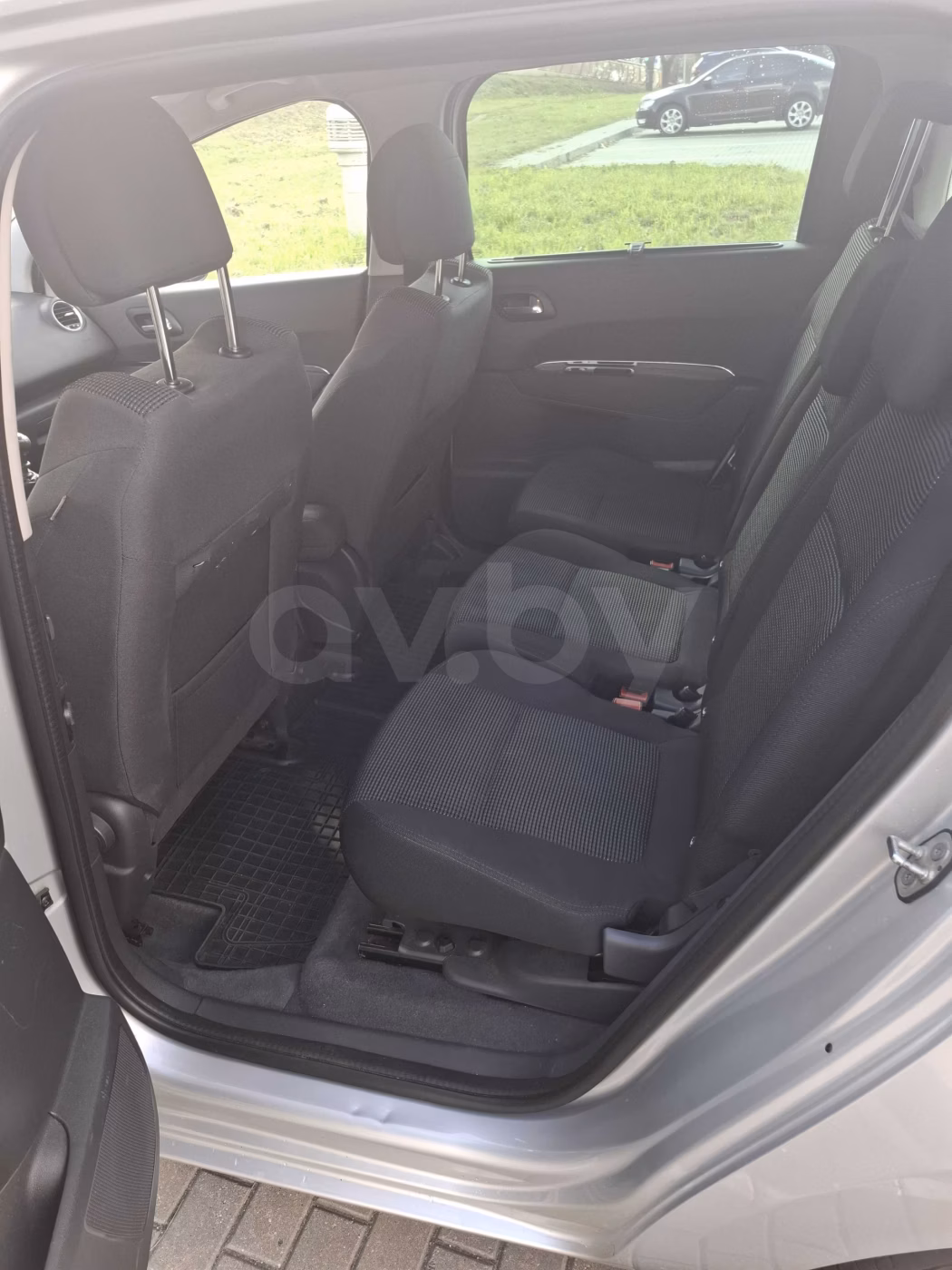 Peugeot 5008 фото 6