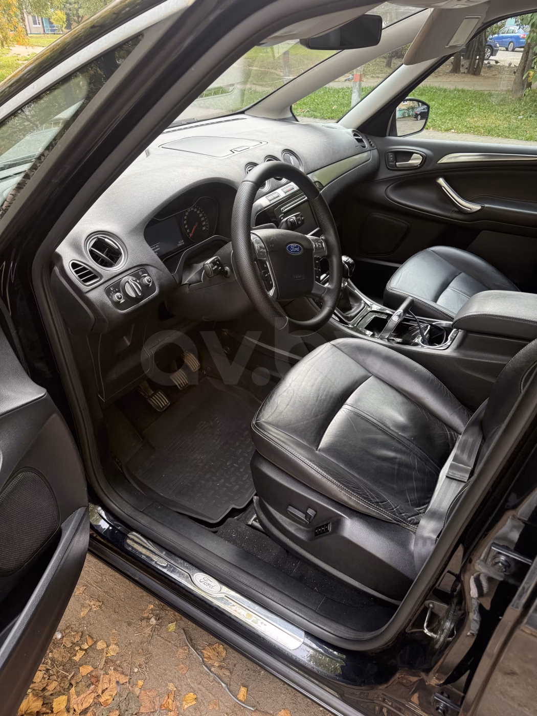Ford S-MAX фото 9