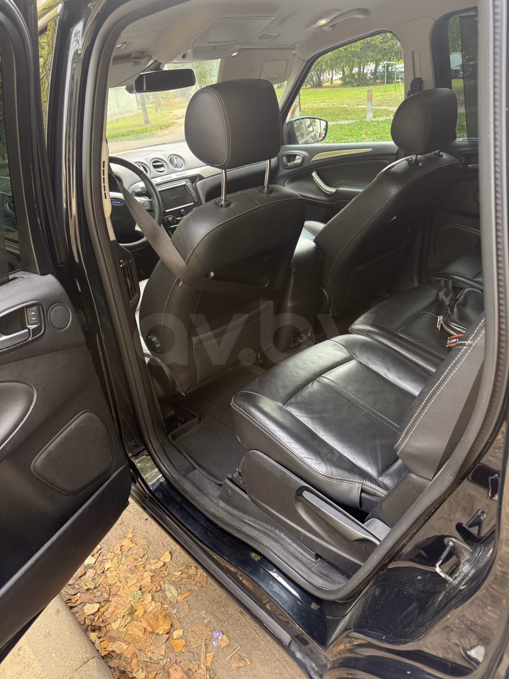 Ford S-MAX фото 10
