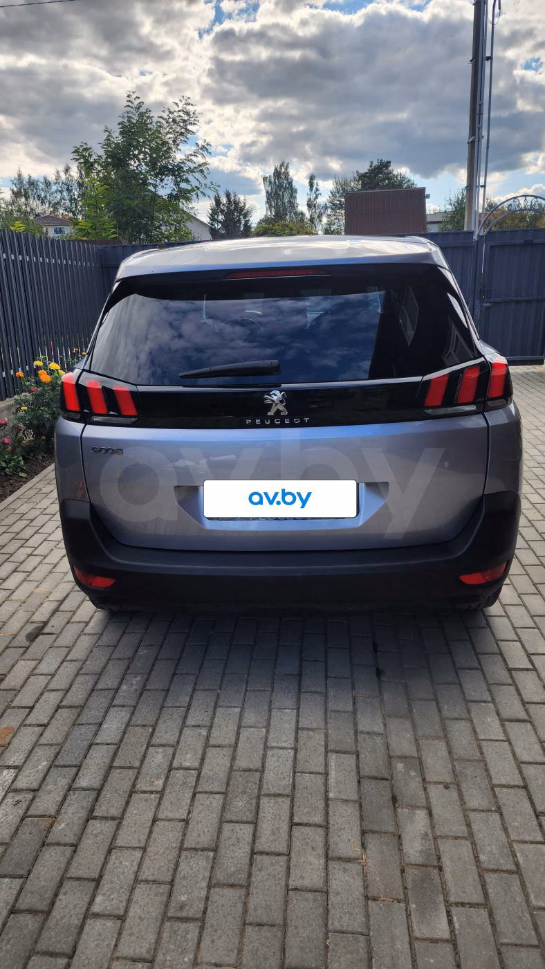 Peugeot 5008 фото 2