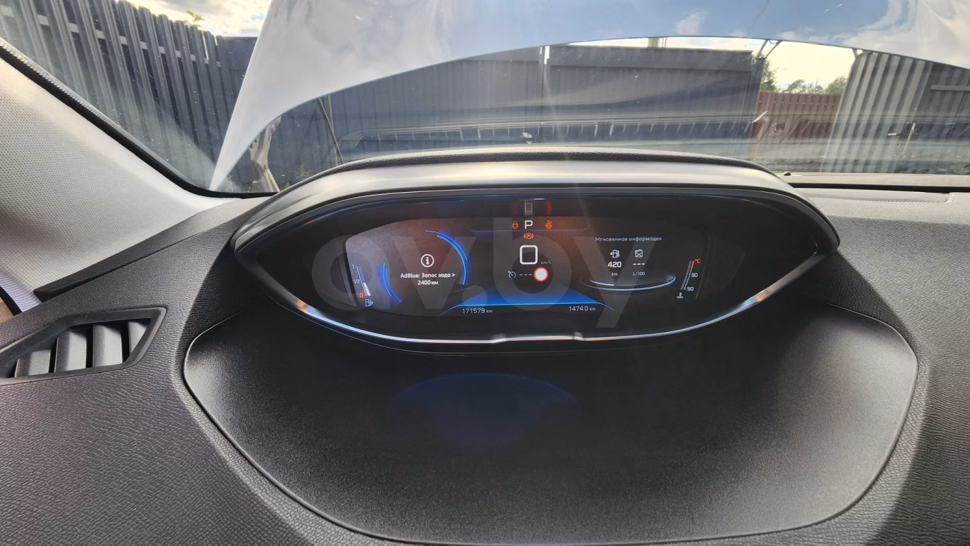Peugeot 5008 фото 12