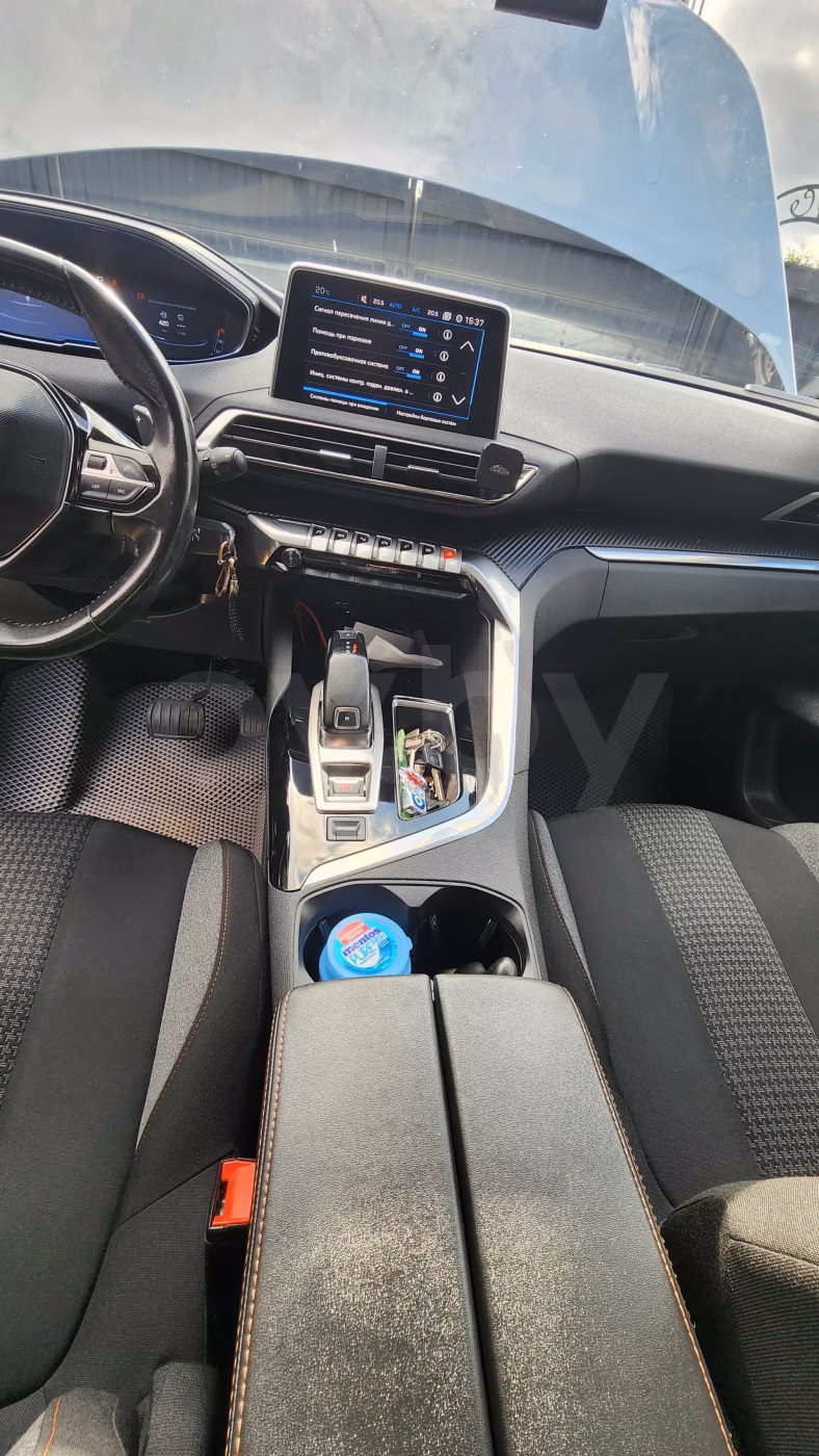 Peugeot 5008 фото 15