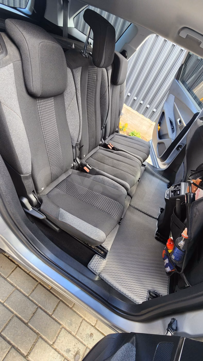 Peugeot 5008 фото 16