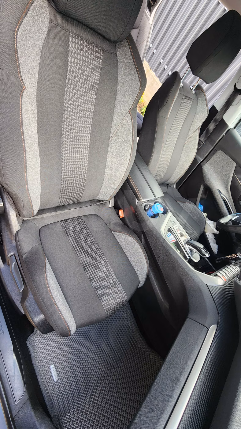 Peugeot 5008 фото 17