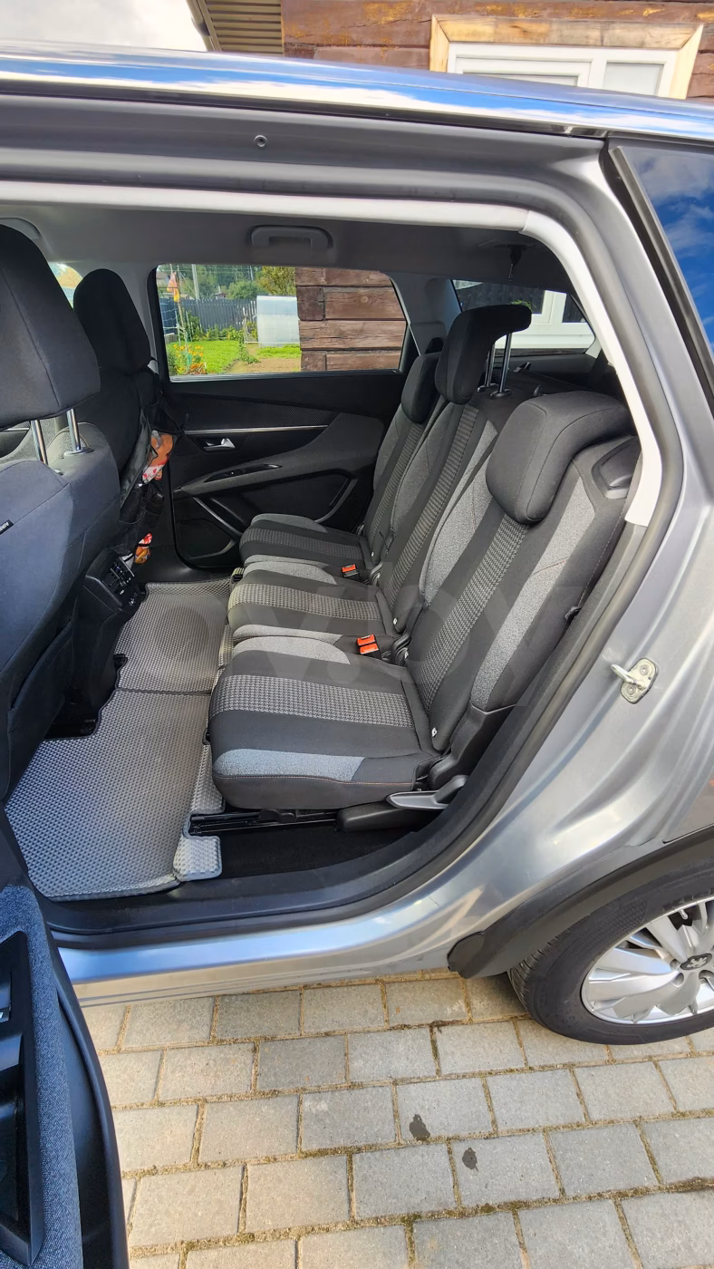 Peugeot 5008 фото 18