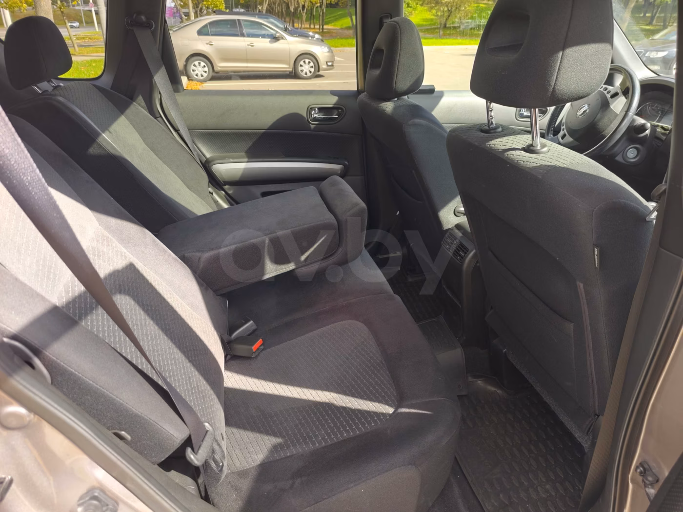 Nissan X-Trail фото 10