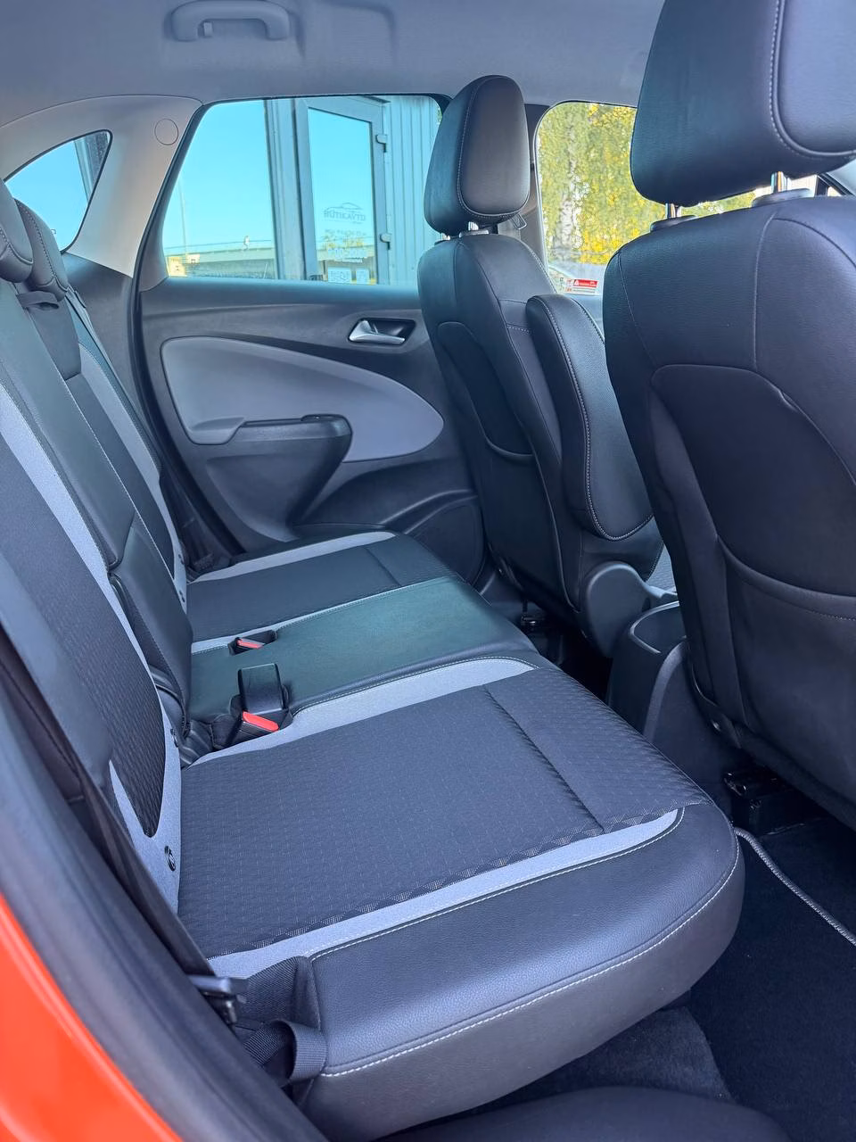 Opel Crossland X фото 12