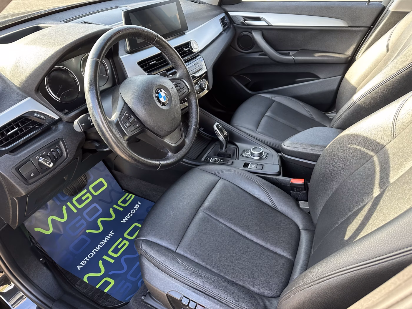 BMW X1 фото 8