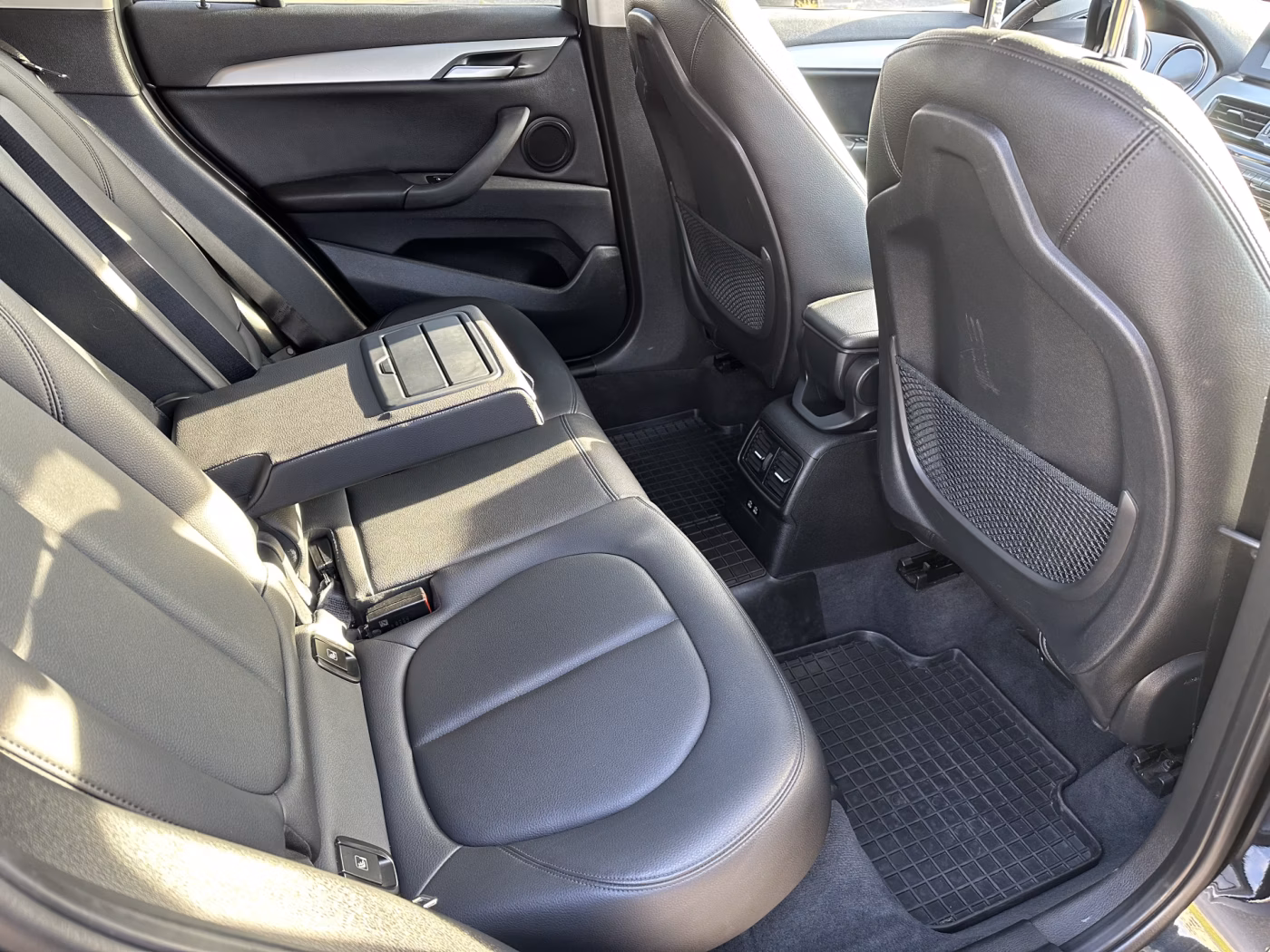 BMW X1 фото 11