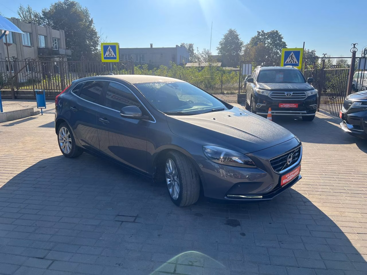 Volvo V40 фото 5