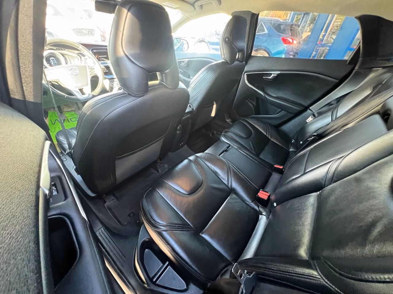 Volvo V40 фото 14