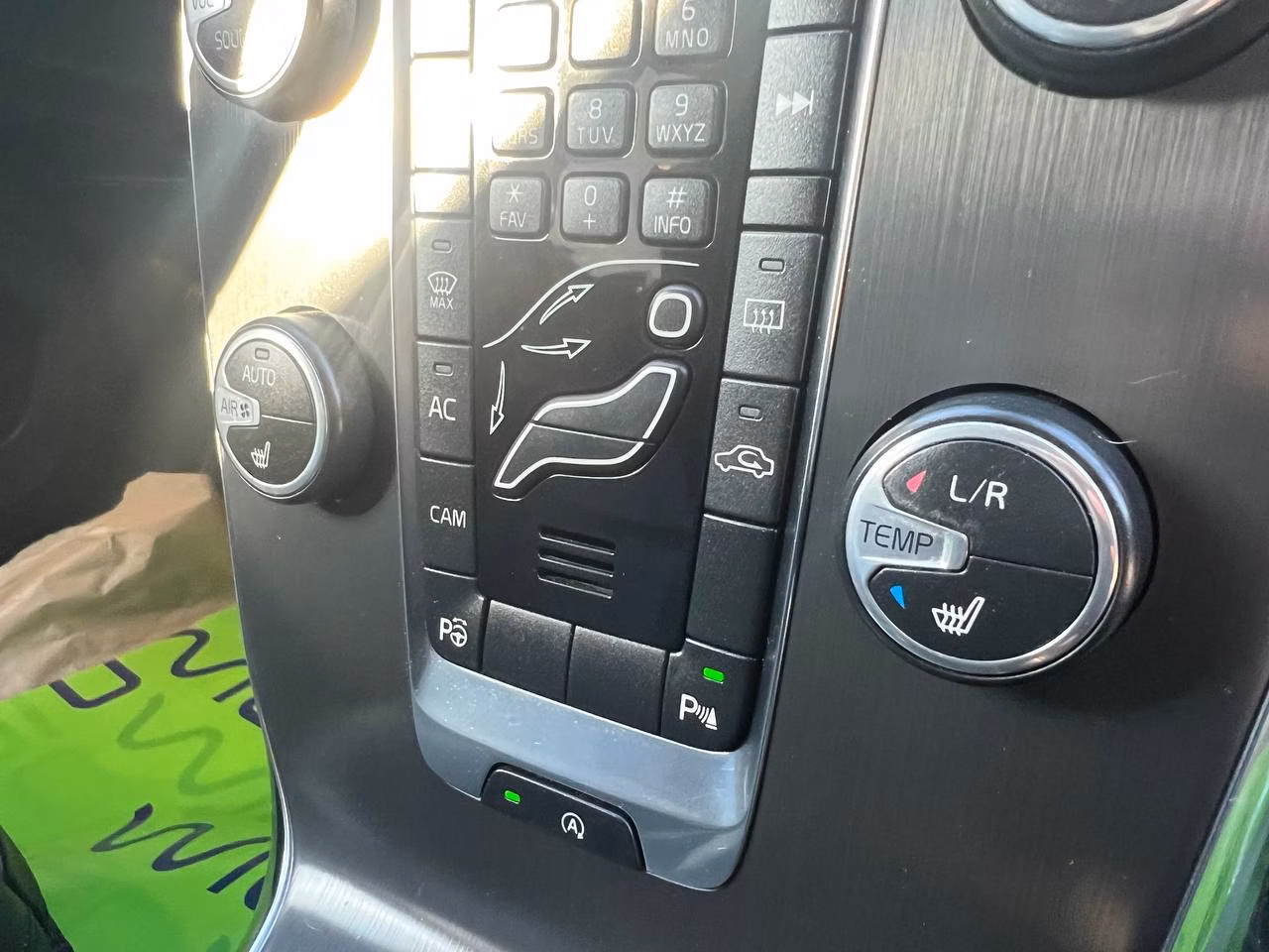 Volvo V40 фото 16