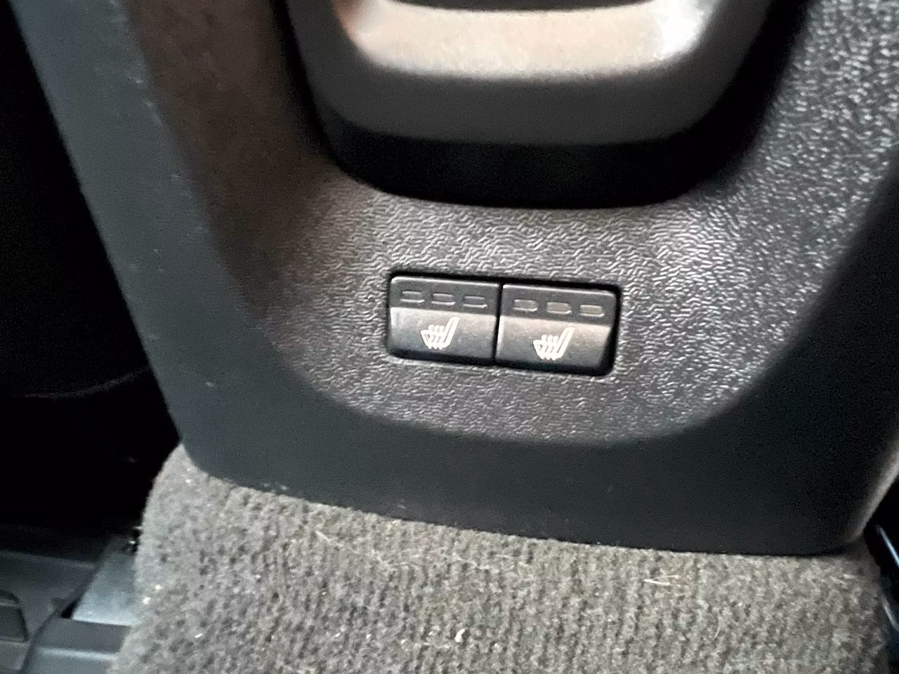 Volvo V40 фото 18