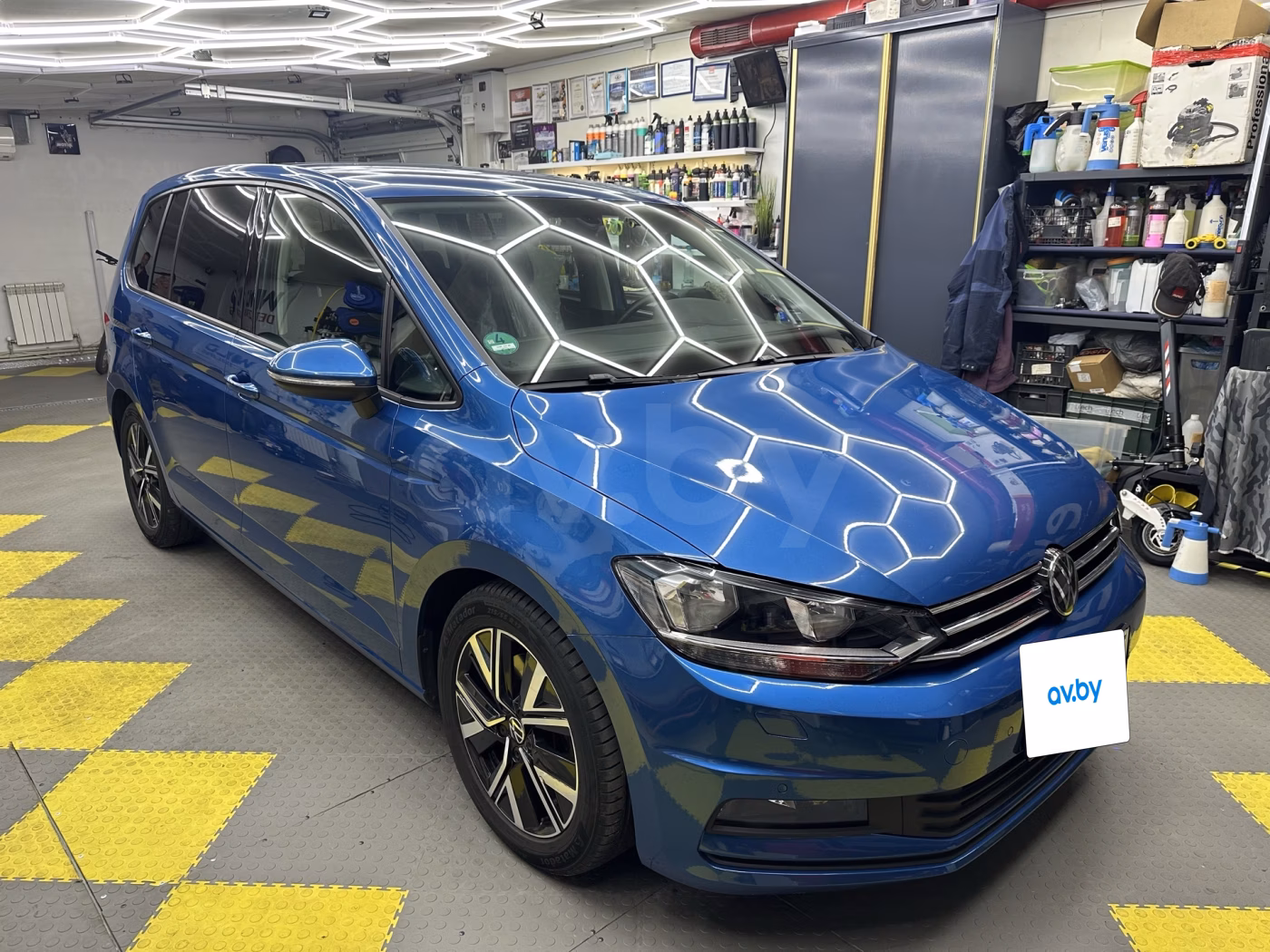 Volkswagen Touran фото 2