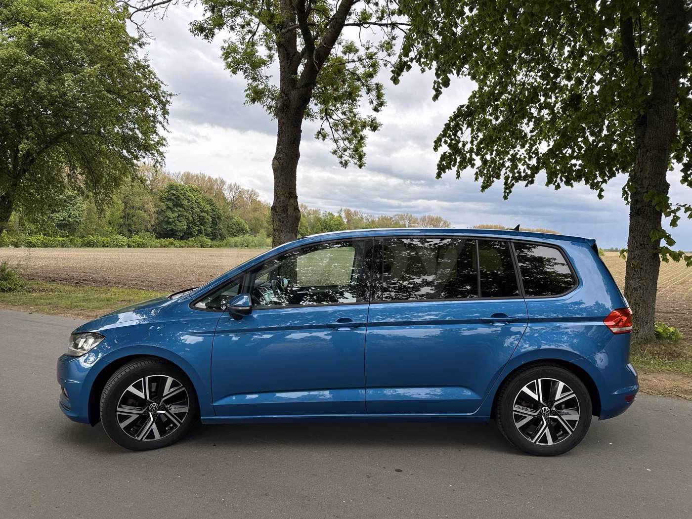 Volkswagen Touran фото 7
