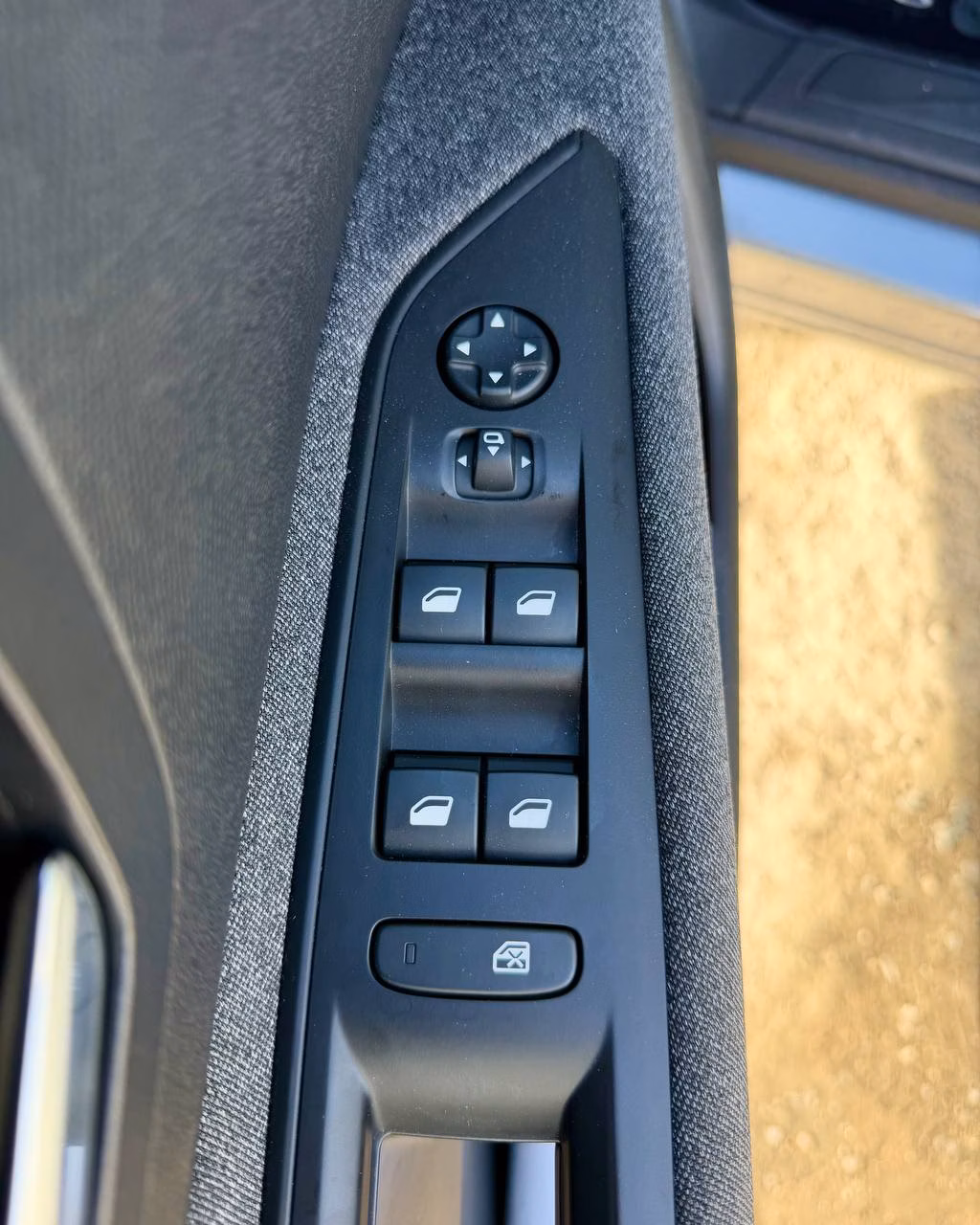 Peugeot 3008 фото 9