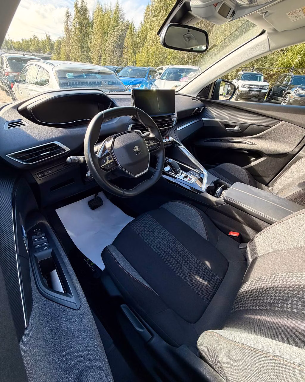 Peugeot 3008 фото 10