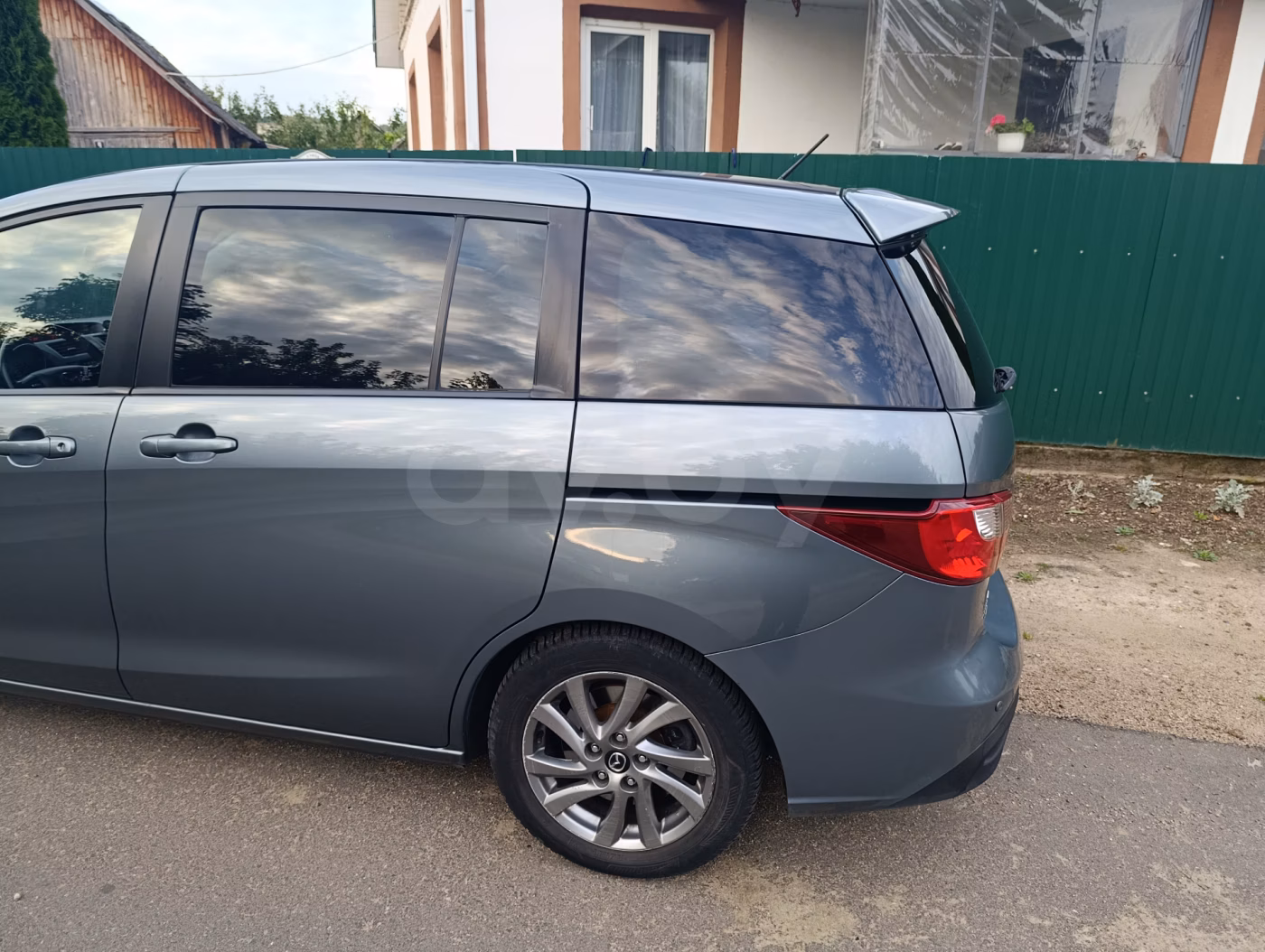 Mazda 5 фото 5