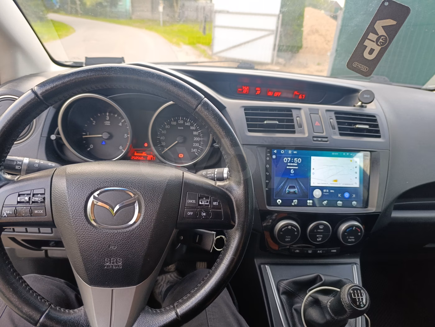 Mazda 5 фото 7