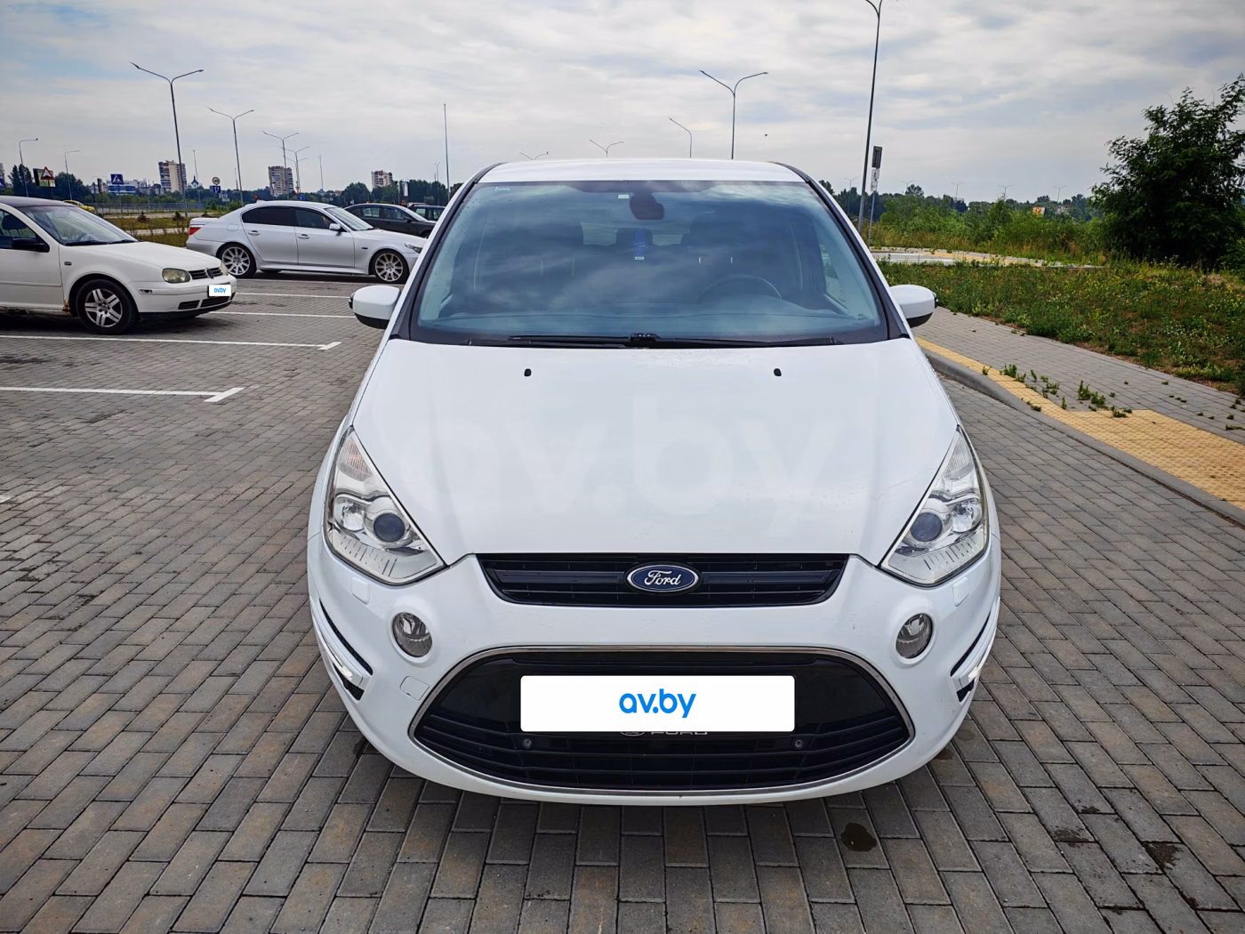 Ford S-MAX фото 8