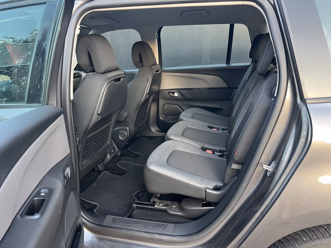 Citroen C4 Grand Spacetourer фото 17