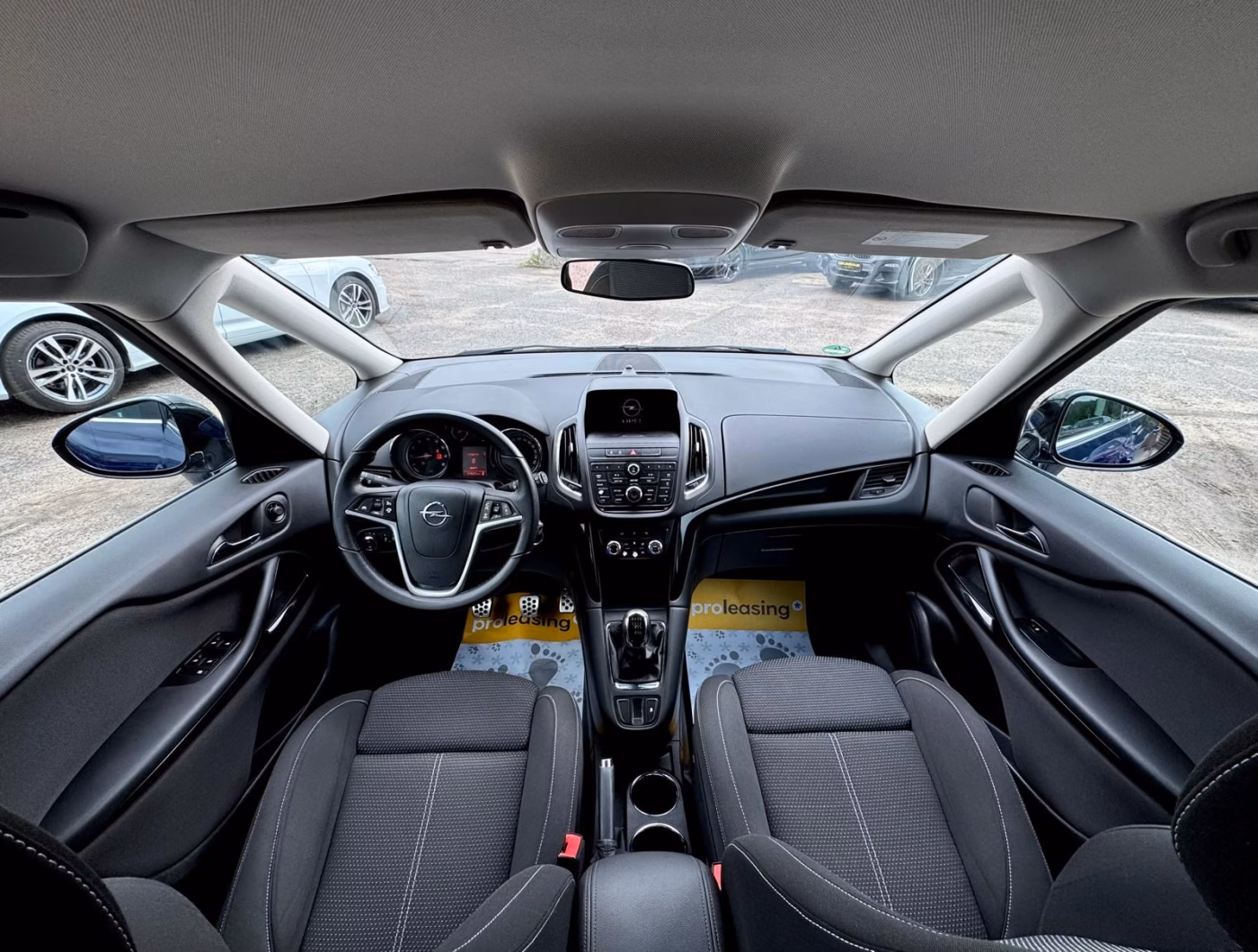Opel Zafira фото 12
