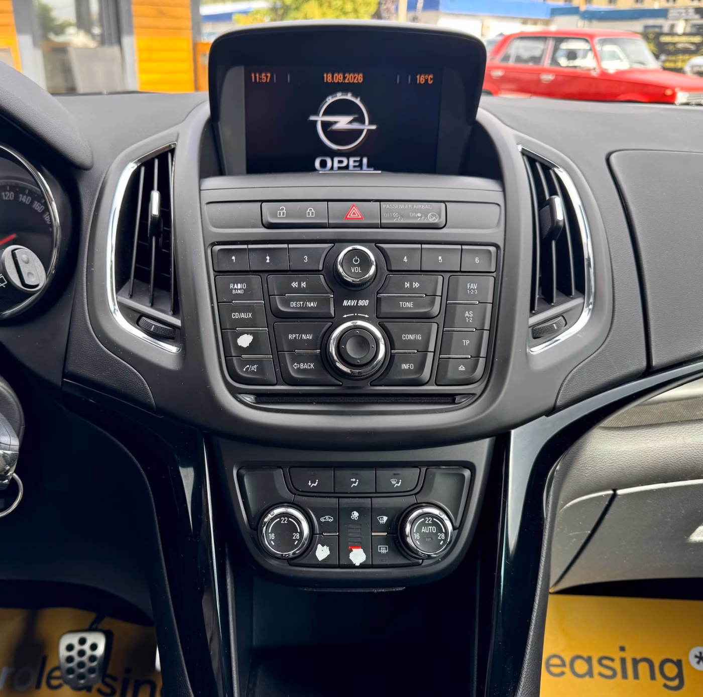 Opel Zafira фото 17