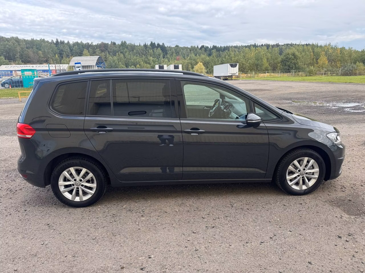 Volkswagen Touran фото 7