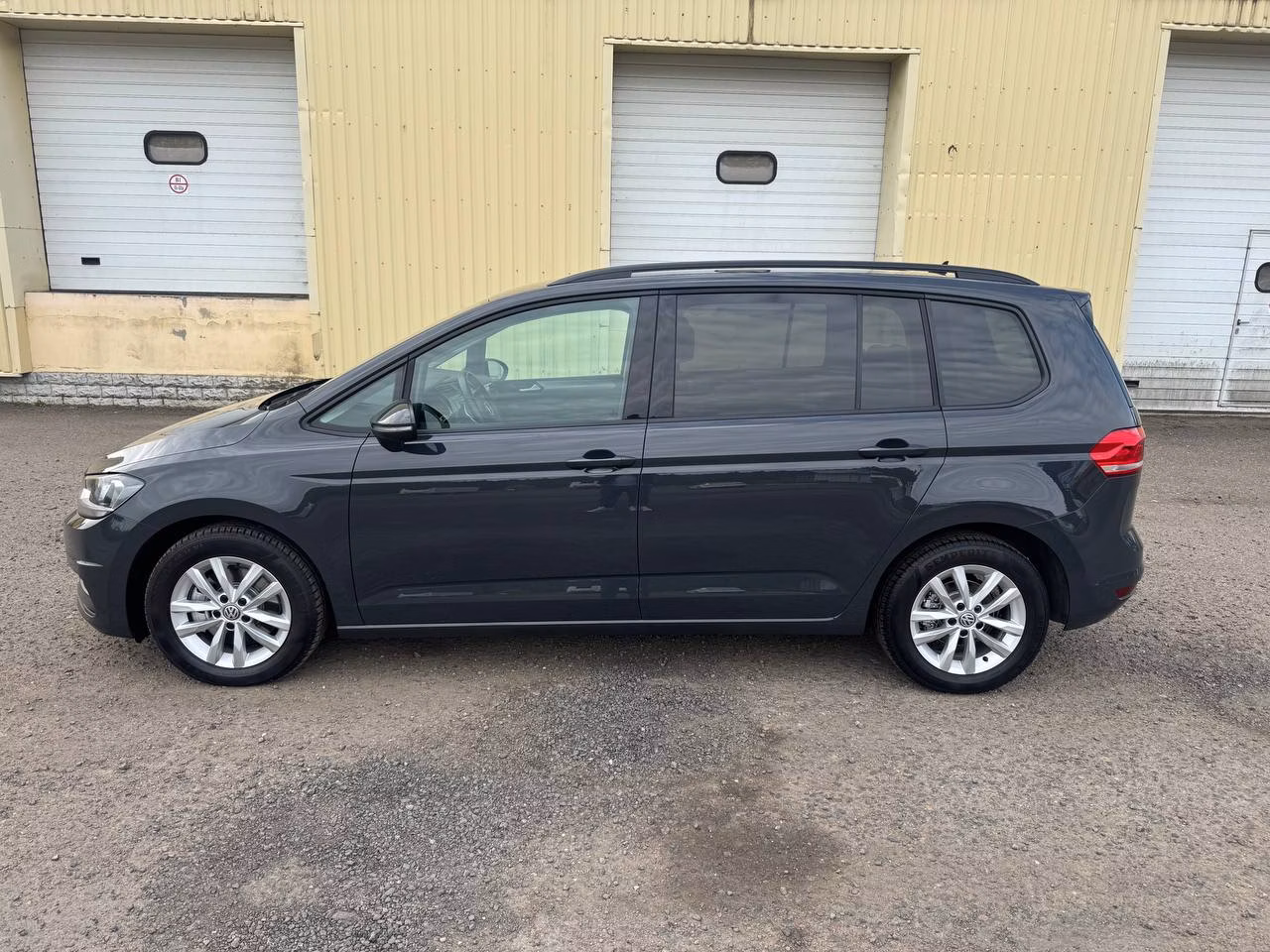 Volkswagen Touran фото 8